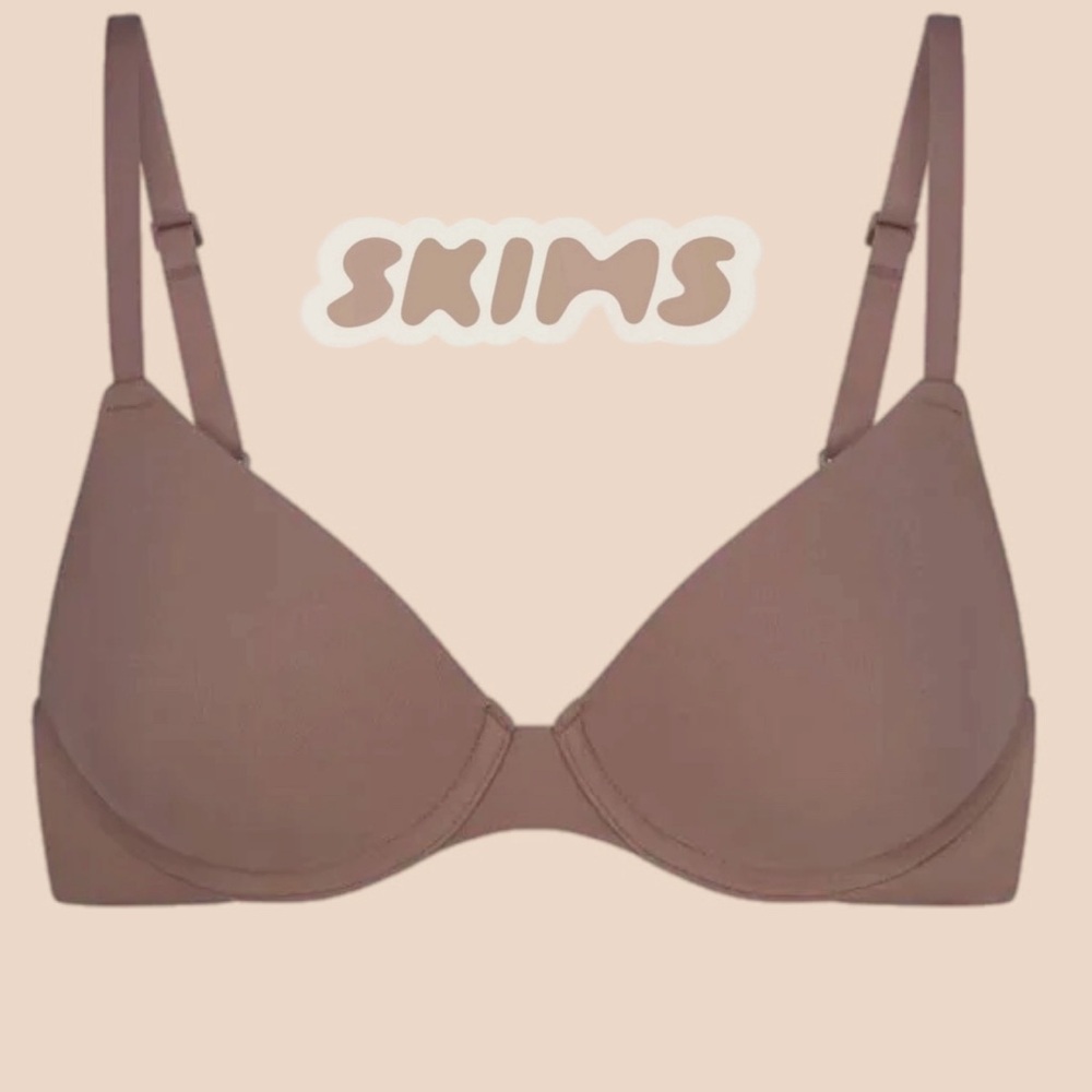 SKIMS FITS EVERYBODY T-SHIRT BRA NWT
